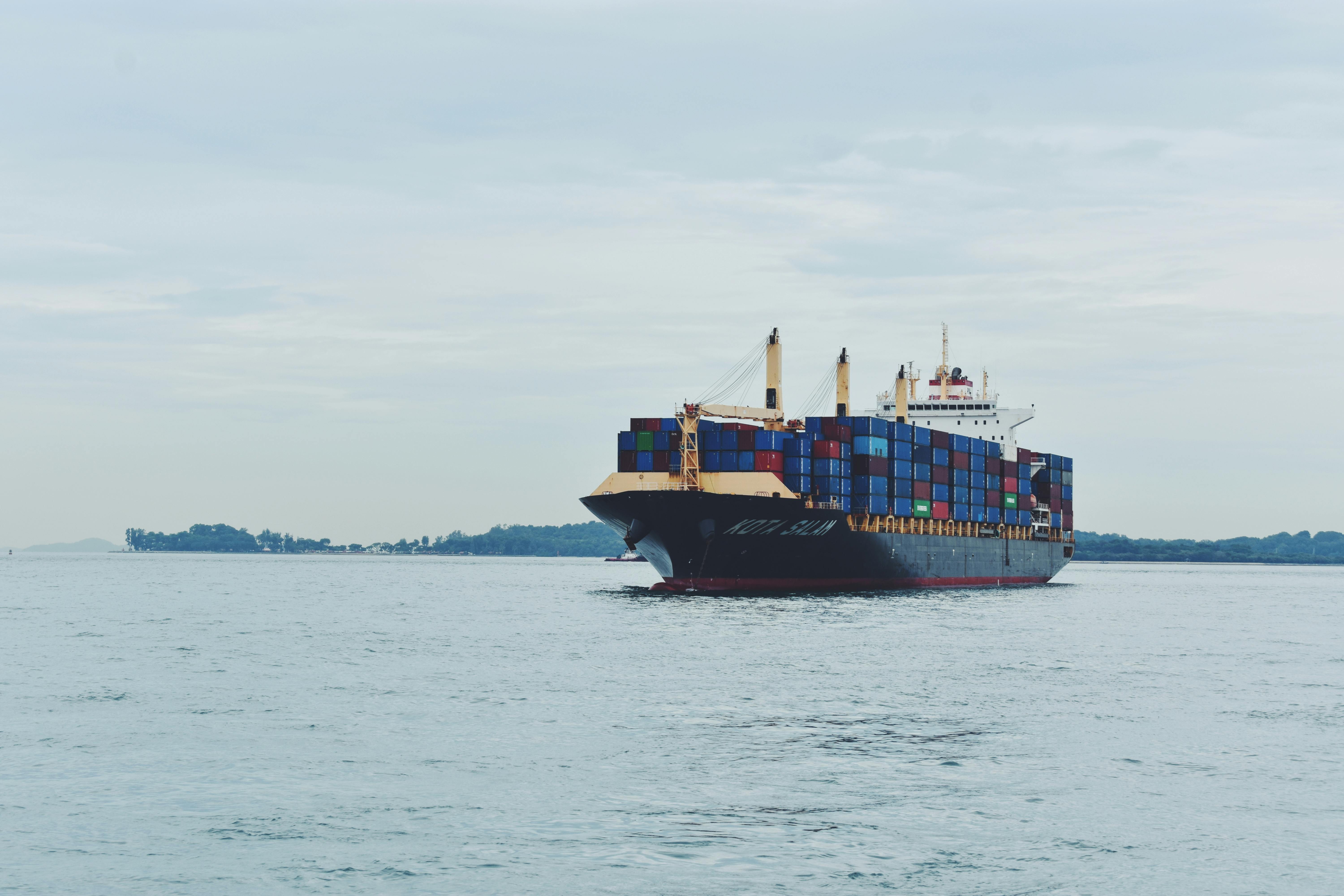 Container vessel